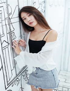 欧美人与性黑人又粗又长