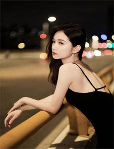 外星女生柴小七在线观看